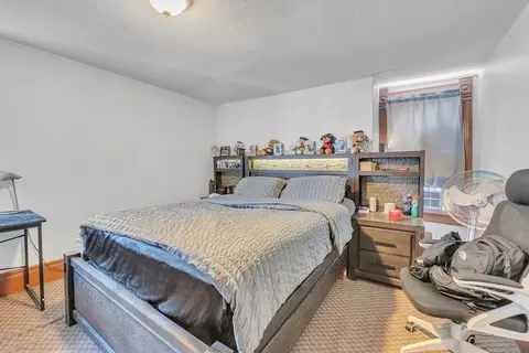 Bedroom - 32 Clifford St, Springfield, MA 01109 photo 1 of 5