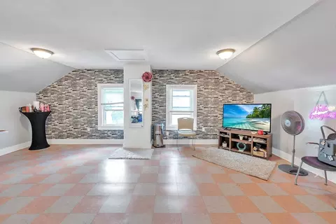 Other - 32 Clifford St, Springfield, MA 01109 photo 3 of 8