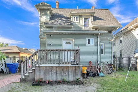 Exterior - 32 Clifford St, Springfield, MA 01109 photo 4 of 4