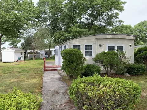 24 Candlelight Dr, Plymouth, MA 02360