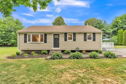 905 Vernon St, Bridgewater, MA 02324
