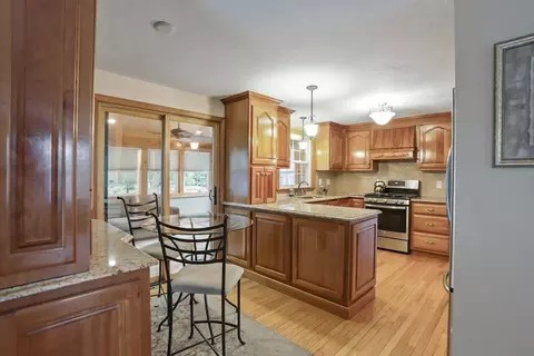 13 Taft Dr, Franklin, MA 02038 photo 3