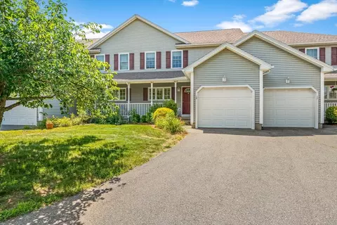 211 East St #18, Easthampton, MA 01027