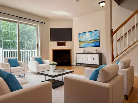 33 Regency Ct #33, Chicopee, MA 01020 photo 5