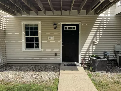 33 Regency Ct #33, Chicopee, MA 01020 photo 17