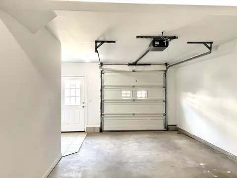 33 Regency Ct #33, Chicopee, MA 01020 photo 18