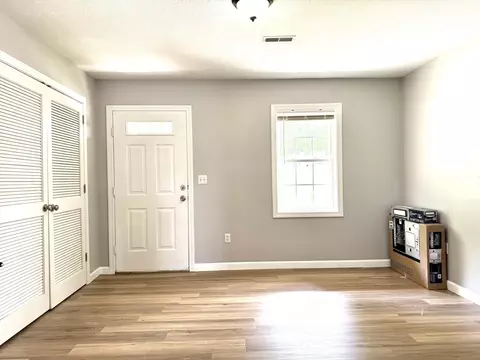 33 Regency Ct #33, Chicopee, MA 01020 photo 14