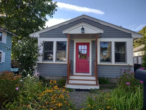 3 Prospect St, Wareham, MA 02532