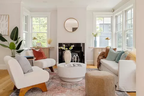 15 Valentine St #8, Cambridge, MA 02139