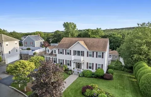 4 Gemma Dr, Peabody, MA 01960