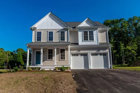 20 Sperry Ln, North Attleboro, MA 02760