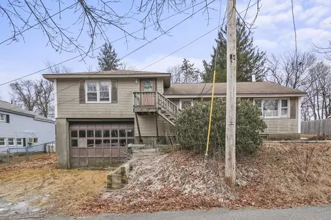 22 High St, Leicester, MA 01524