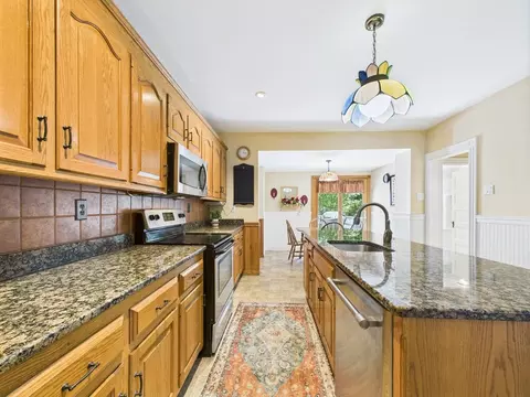 7 Wall St, Uxbridge, MA 01569 photo 20