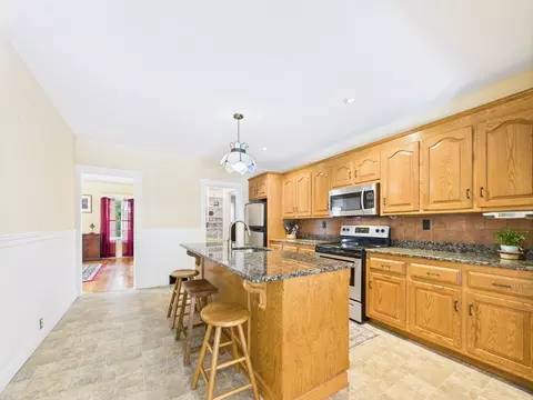 7 Wall St, Uxbridge, MA 01569 photo 16