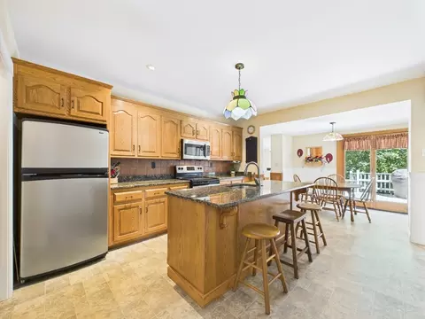 7 Wall St, Uxbridge, MA 01569 photo 19
