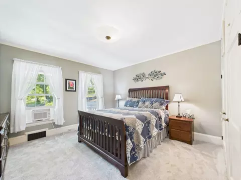 7 Wall St, Uxbridge, MA 01569 photo 23