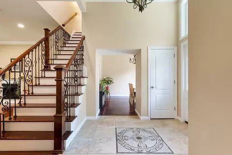 Entry Way - 334 Southampton Rd, Westhampton, MA 01027 photo 2 of 3