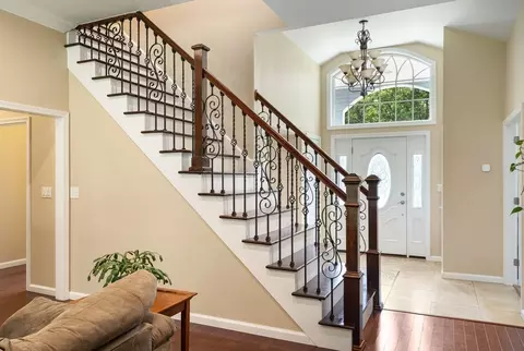 Entry Way - 334 Southampton Rd, Westhampton, MA 01027 photo 3 of 3