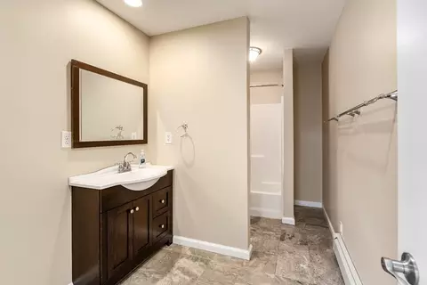 Bath - 334 Southampton Rd, Westhampton, MA 01027 photo 5 of 5