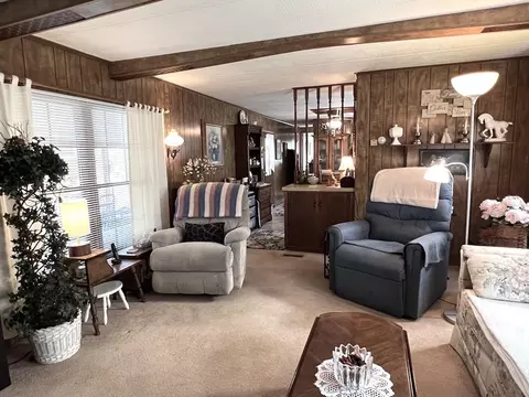 21 Second Ave, Westfield, MA 01085 photo 8