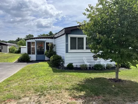 21 Second Ave, Westfield, MA 01085