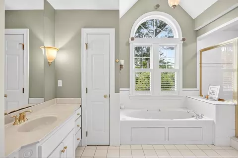 87 Bayshore Dr, Mashpee, MA 02649 photo 19
