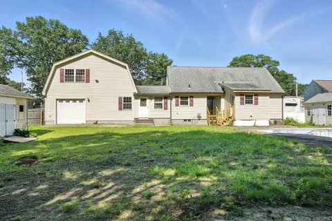 Exterior - 112 Casey Dr, Chicopee, MA 01020 photo 3 of 5