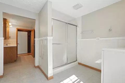 Bath - 112 Casey Dr, Chicopee, MA 01020 photo 2 of 2