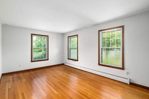9 Sandra Rd, Easthampton, MA 01027 photo 5