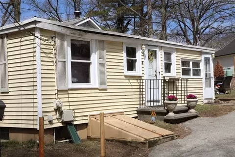 11 Old Andover Rd, North Reading, MA 01864