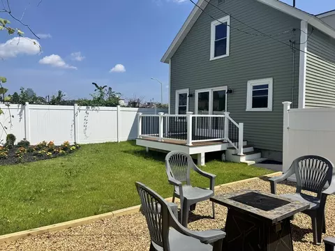 Exterior - 21 Lodi St, Worcester, MA 01608 photo 7 of 9