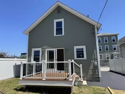 Exterior - 21 Lodi St, Worcester, MA 01608 photo 5 of 9