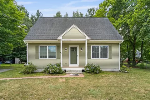 40 Worden Rd, Tyngsborough, MA 01879