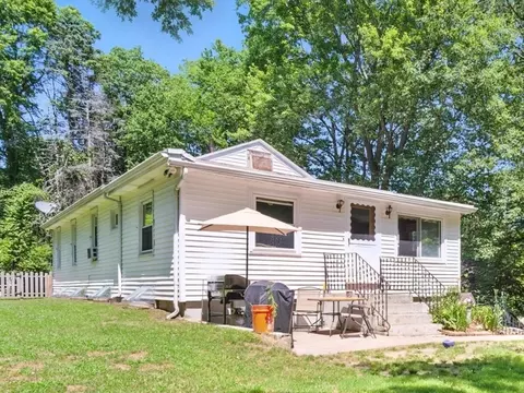 72 Reservation Rd, Holyoke, MA 01040