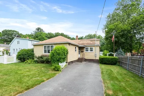 8 June St, Leominster, MA 01453