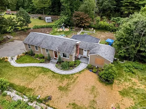 105 Fisher Rd, Southborough, MA 01772