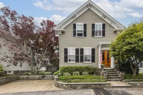 28 Maverick St, Marblehead, MA 01945