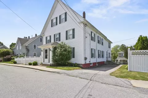 48-50 Orchard St, Amesbury, MA 01913