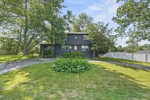 20 Albion Ln, West Newbury, MA 01985