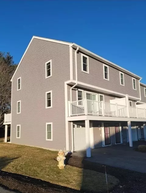 22 Collins St #31, Danvers, MA 01923