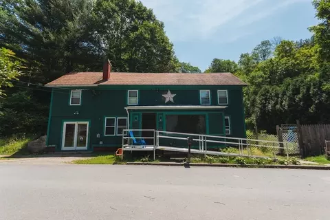 21 River St, Colrain, MA 01340