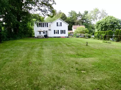 Exterior - 125 Maple St, West Springfield, MA 01089 photo 6 of 7