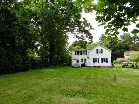 Exterior - 125 Maple St, West Springfield, MA 01089 photo 7 of 7