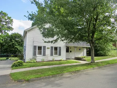 Exterior - 125 Maple St, West Springfield, MA 01089 photo 2 of 7