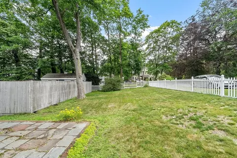 Exterior - 4 Dalton Ave #3, Gloucester, MA 01930 photo 6 of 10