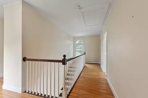Entry Way - 4 Dalton Ave #3, Gloucester, MA 01930 photo 1 of 2