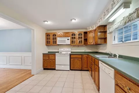 Kitchen - 4 Dalton Ave #3, Gloucester, MA 01930 photo 1 of 3