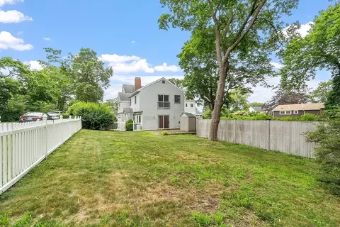 Exterior - 4 Dalton Ave #3, Gloucester, MA 01930 photo 4 of 10