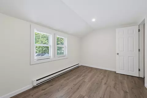 Bedroom - 130 High St, Upton, MA 01568 photo 11 of 17