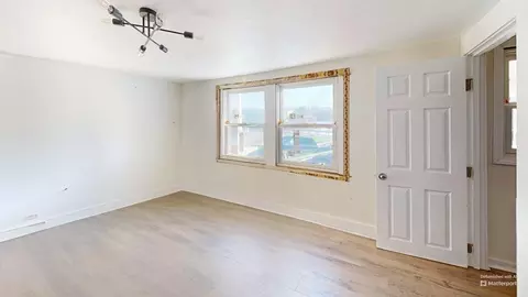 Bedroom - 130 High St, Upton, MA 01568 photo 4 of 17